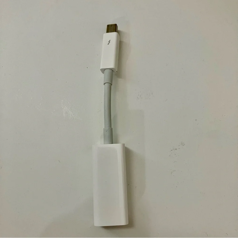 Apple A1433 Thunderbolt to Gigabit Ethernet Adapter